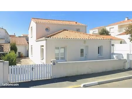 maison 5 pièces  90 m2  petite vue mer