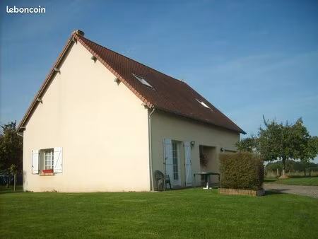 maison à la campagne