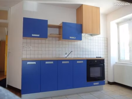 t3 mansardé 48 73 m²