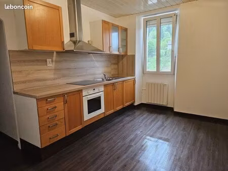 appartement 4 pièces 900 euros à 45 mn de genève