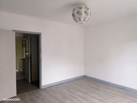 appartement t3 à st paul 3 chateaux