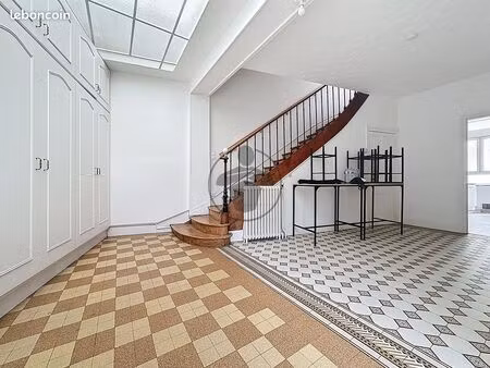 appartement 2 pièces 152 m²