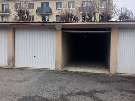 box à vendre