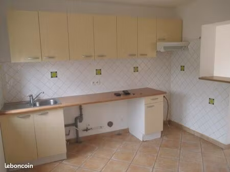 maison a louer a seraucourt le grand