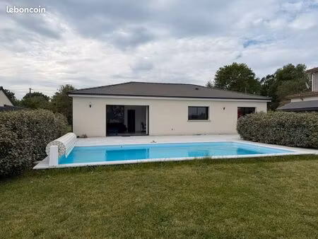villa contemporaine 2021 - dpe a - piscine chauffée - 3 min vichy