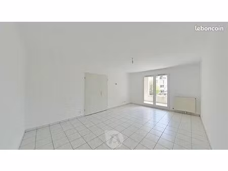 appartement 3 pièces 65 m²