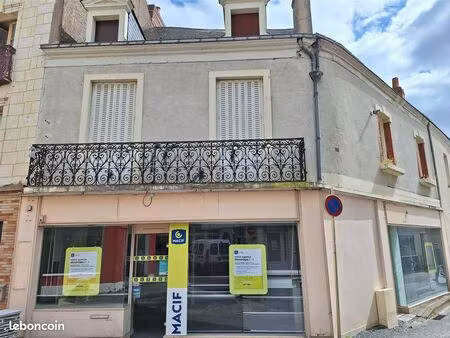 immeuble 281 m² segré
