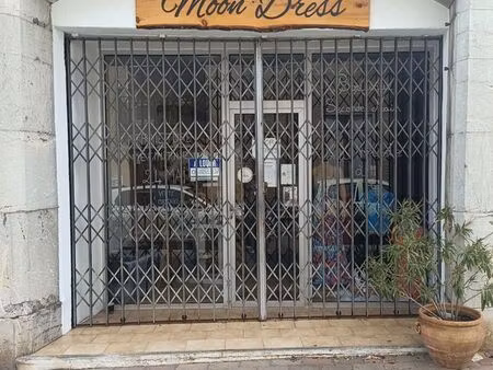 local commercial la palme