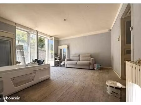 vente a terme maison de ville avec jardin