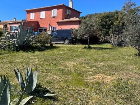 maison 4 pièces 102 m²