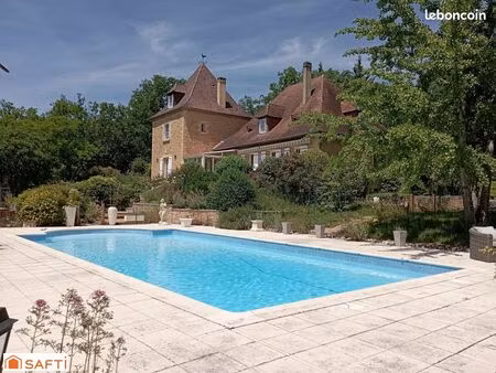 chalet 9 pièces 230 m²