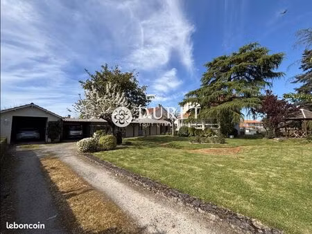 maison 6 pièces 158 m²
