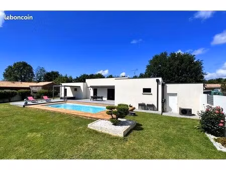 maison d'architecte 4 chambres 127m² avec piscine  jacuzzi et double garage