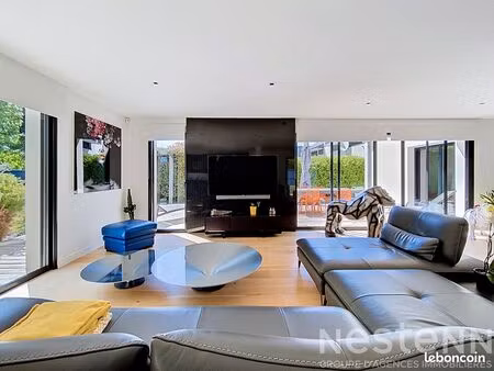 maison 6 pièces 180 m²
