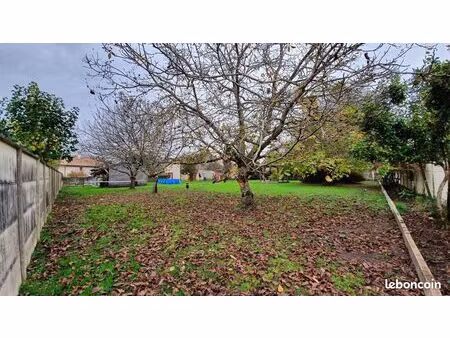 terrain 600 m² saint loubes