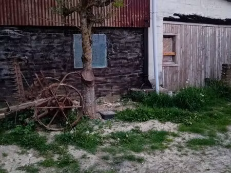 ancien bâtiment agricole
