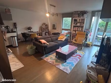 magnifique f3 quartier seine