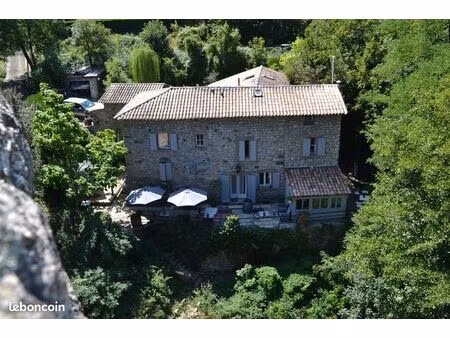 maison d' exception à vendre à meyras  ardèche