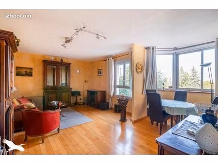 appartement 3 pièces 75 m²