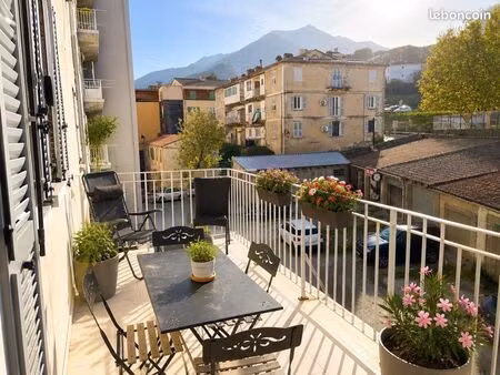 rare - appartement t4 107 m² + terrasse + cave - cours paoli corte