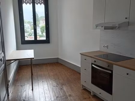 spacieux t4 87m² avec terrasse en centre-ville