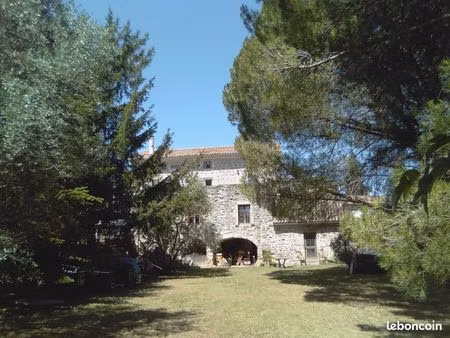 ancien relais de poste à vendre