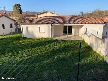 loue maison t4 de plein pied avec jardin