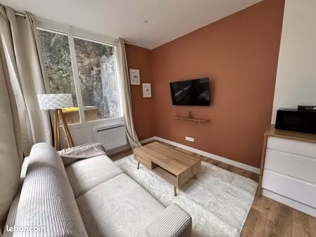 immeuble 200 m² aizenay