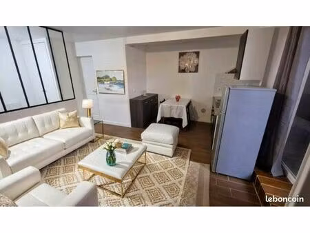 grand studio rez-de-chaussée