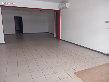 local commercial 65 m²