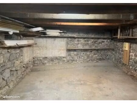 local stockage à la voulte