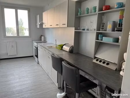 chambre à louer dans appartement t4