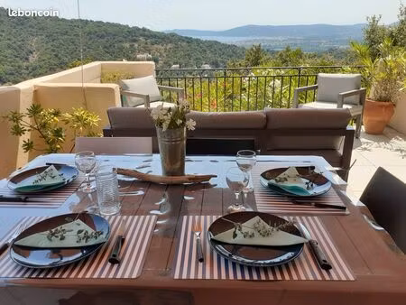 grimaud vue extraordinaire sur le golfe de saint tropez