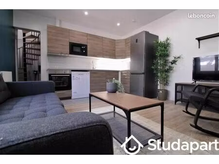 chambre 1 pièce 12 m²