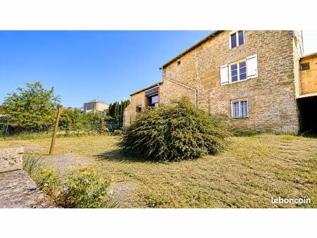 maison 7 pièces 233 m²
