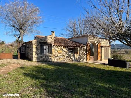 magnifique maison en pierre plain pied