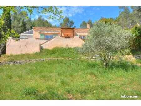 villa 3 pièces 92 m²