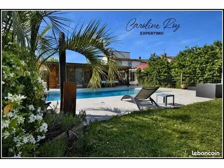 propriété 5 pièces 171 m²