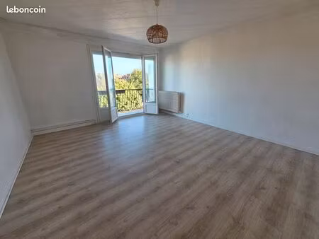 appartement 4 pièces avec balcon
