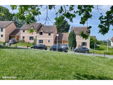 duplex/triplex 4 pièces 84 m²
