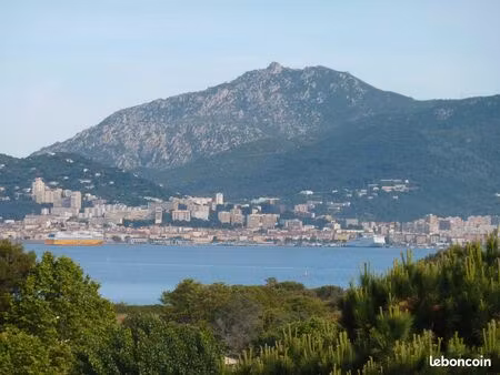 a l'année. très beau t3 vue mer et ajaccio  grande terrasse. dans porticcio  plage et comm