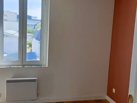 t2 proche iut et lycée gambier