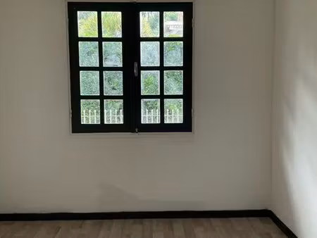 studio à louer à personne seule au guillaume centre