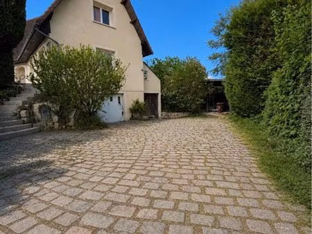 maison familiale140 m² - terrain 900 m²- proche etampes - aucun travaux