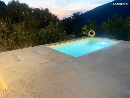 maison avec piscine