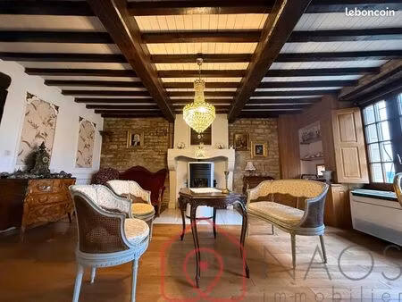 maison 8 pièces 220 m²
