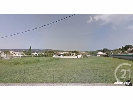 terrain 600 m² la londe les maures