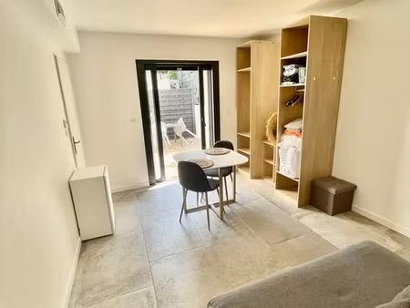 agréable studio meublé