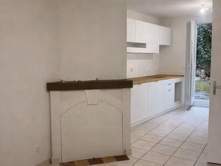 t2 rdc non meublé refait à neuf 38m² centre-ville