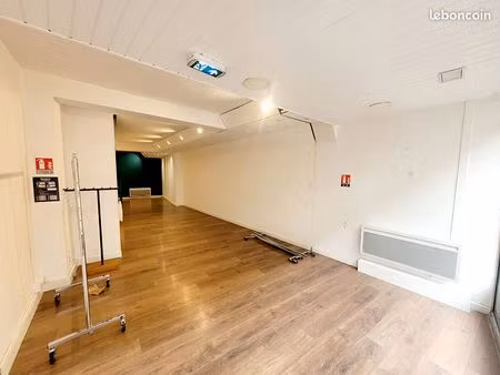 local commercial 58 m² montaigu vendee